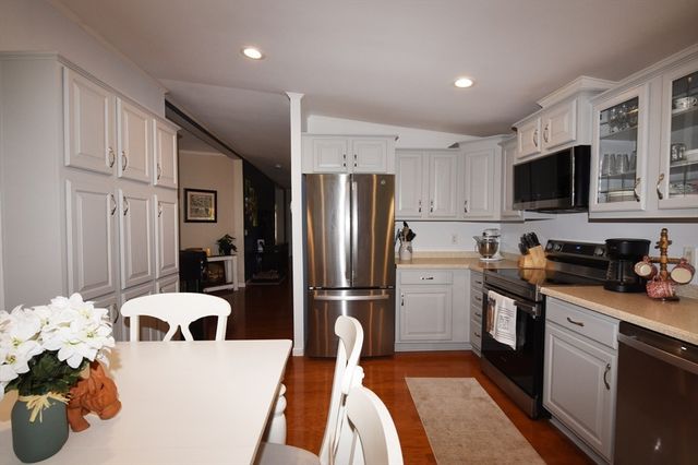4402 Pheasant Ln, Middleboro, MA 02346