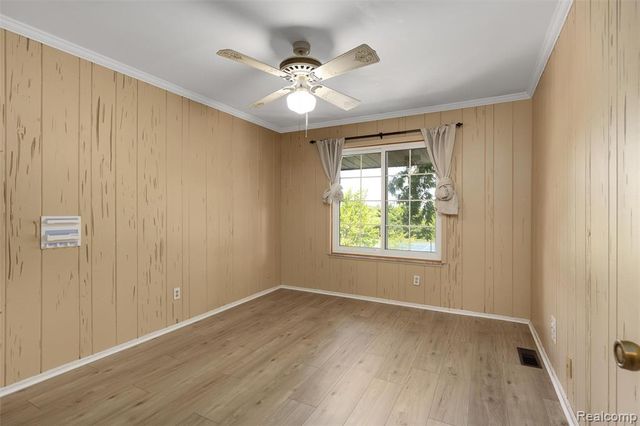 2426 Mulberry Square 55, Bloomfield Hills, MI 48302