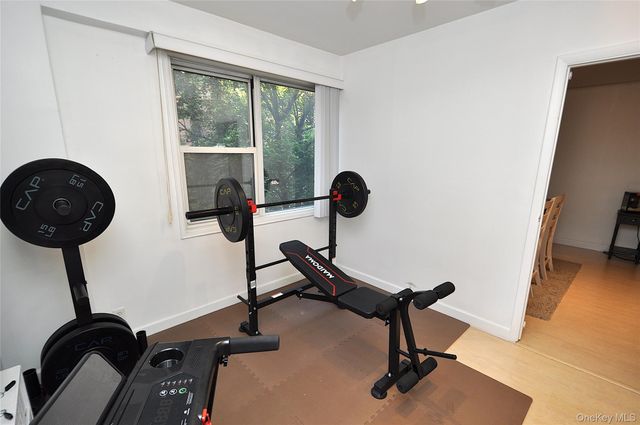 230 Garth Road 3B1, Scarsdale, NY 10583