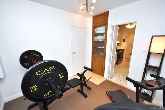 230 Garth Road 3B1, Scarsdale, NY 10583