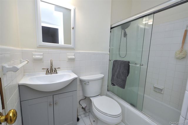 230 Garth Road 3B1, Scarsdale, NY 10583