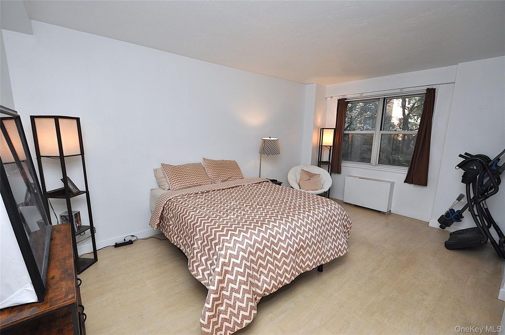 230 Garth Road 3B1, Scarsdale, NY 10583 — photo 3