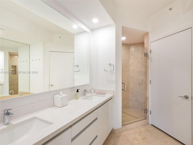 705 Crandon Boulevard 506, Key Biscayne, FL 33149