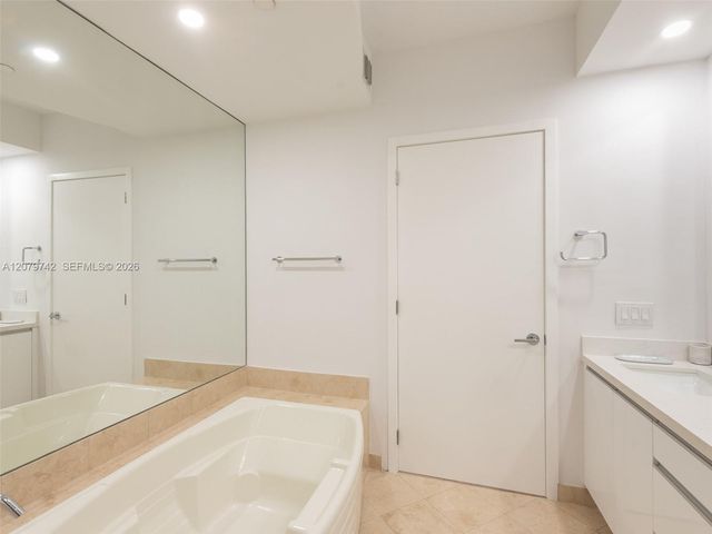 705 Crandon Boulevard 506, Key Biscayne, FL 33149