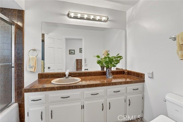 28125 Geneva Lane, Lake Arrowhead, CA 92352