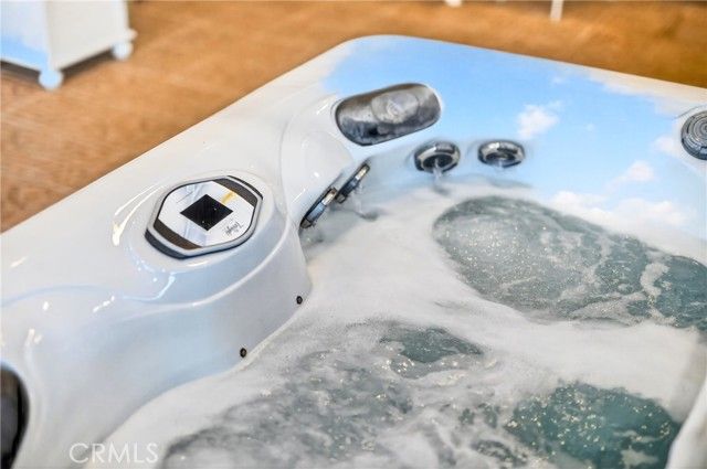 28125 Geneva Lane, Lake Arrowhead, CA 92352