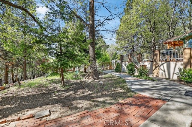 28125 Geneva Lane, Lake Arrowhead, CA 92352