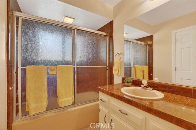 28125 Geneva Lane, Lake Arrowhead, CA 92352