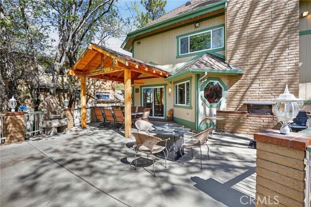 28125 Geneva Lane, Lake Arrowhead, CA 92352