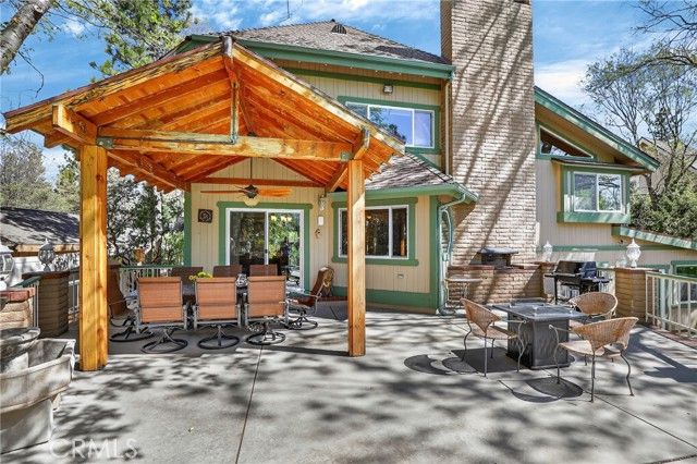 28125 Geneva Lane, Lake Arrowhead, CA 92352