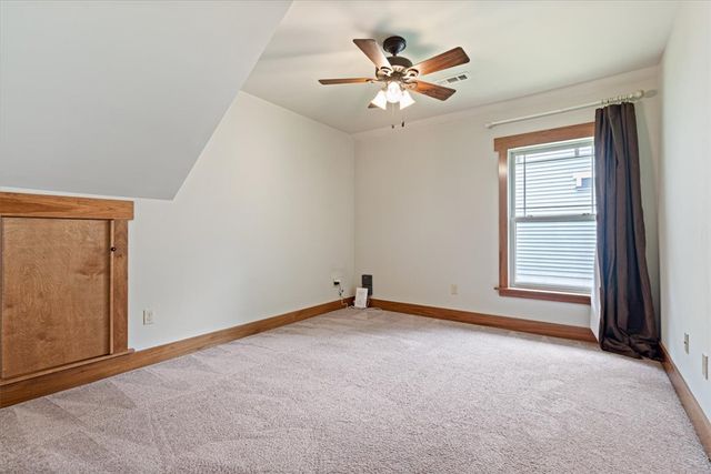 521 S College Street, Siloam Springs, AR 72761
