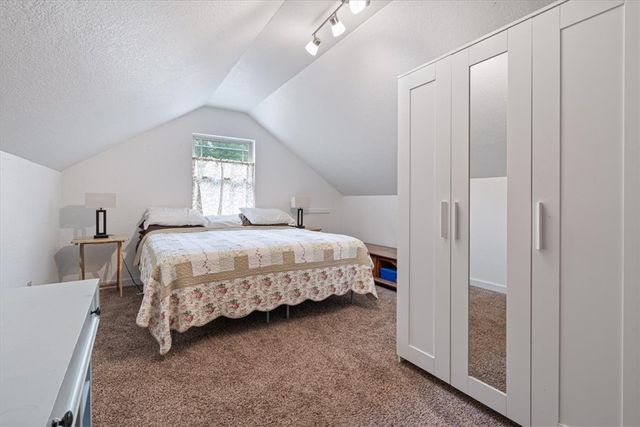 521 S College Street, Siloam Springs, AR 72761