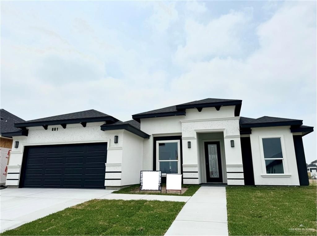 801 Milania Drive, La Feria, TX 78559