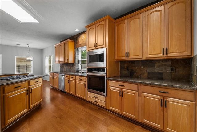 2876 Match Point Lane, Friendswood, TX 77546