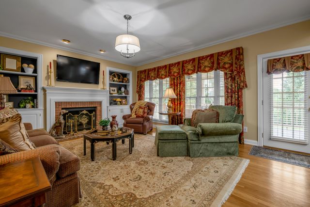 2233 Broadhead Place, Lexington, KY 40515