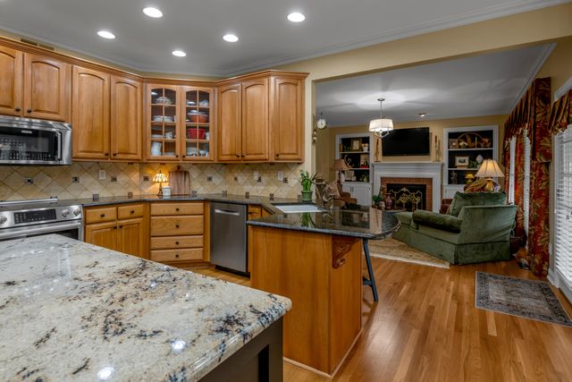2233 Broadhead Place, Lexington, KY 40515