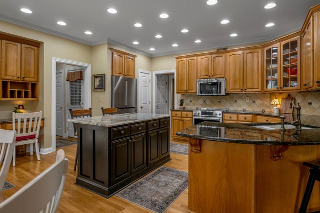 2233 Broadhead Place, Lexington, KY 40515
