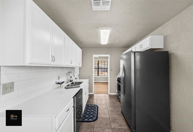 2523 NW 17th St, Lawton, OK 73507