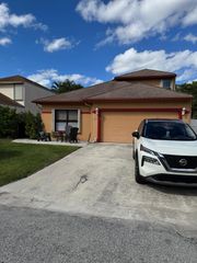 107 Azalea Circle, Boynton Beach, FL 33436