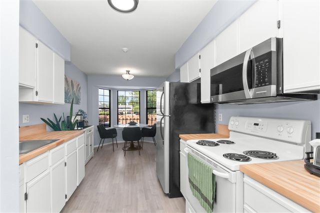 2071 Vine Way Drive 79, Canton, MI 48188