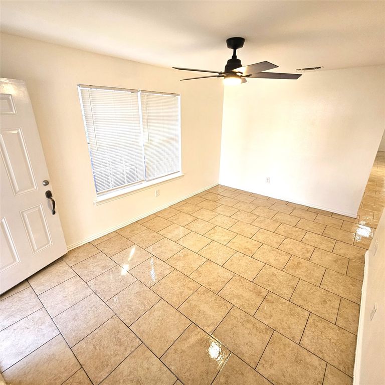 1808 and 1810 Wiseman Avenue, Fort Worth, TX 76105 — photo 3