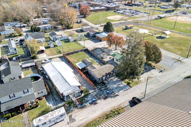 210 Church Ave, Rocky Top, TN 37769