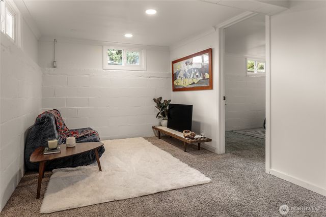 1330 S Ferdinand Street, Seattle, WA 98108