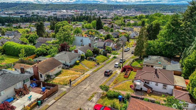 1330 S Ferdinand Street, Seattle, WA 98108