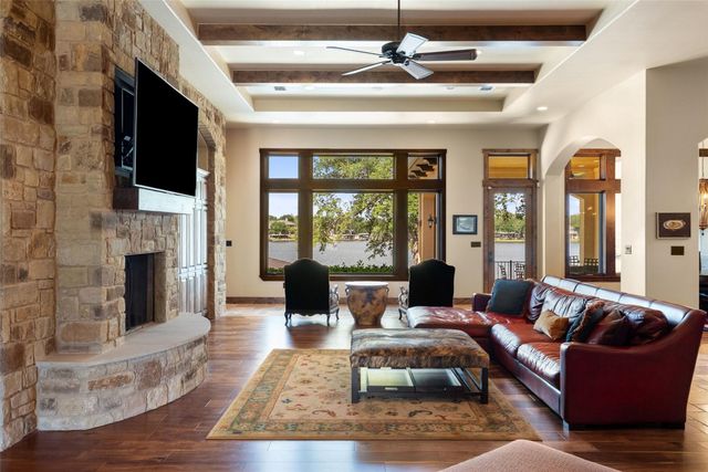 3612 Pack Saddle DR, Horseshoe Bay, TX 78657