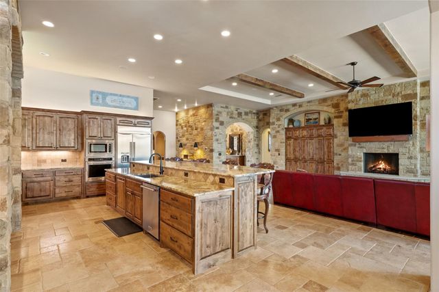 3612 Pack Saddle DR, Horseshoe Bay, TX 78657