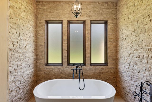 3612 Pack Saddle DR, Horseshoe Bay, TX 78657