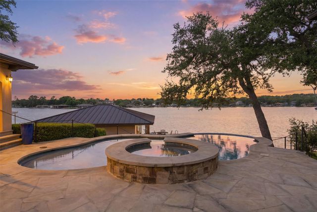 3612 Pack Saddle DR, Horseshoe Bay, TX 78657