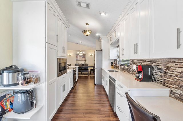 6150 NW 76th Court, Parkland, FL 33067