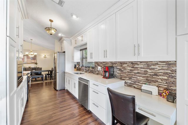 6150 NW 76th Court, Parkland, FL 33067
