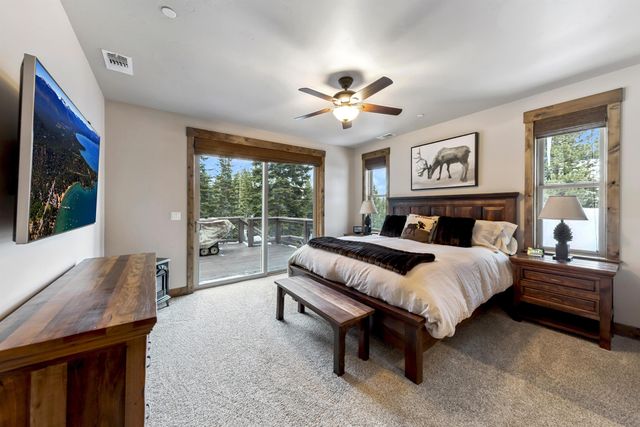 10935 Skislope Way, Truckee, CA 96161