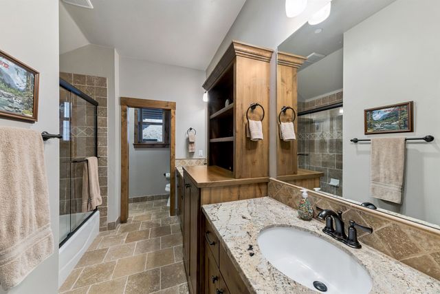 10935 Skislope Way, Truckee, CA 96161