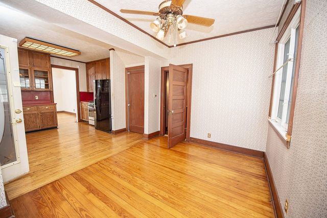 924 South Pickwick Avenue, Springfield, MO 65804