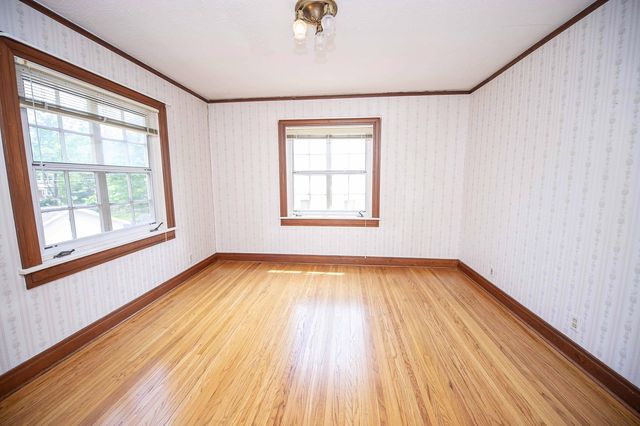924 South Pickwick Avenue, Springfield, MO 65804