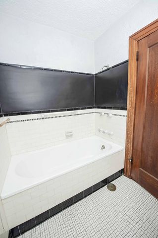 924 South Pickwick Avenue, Springfield, MO 65804
