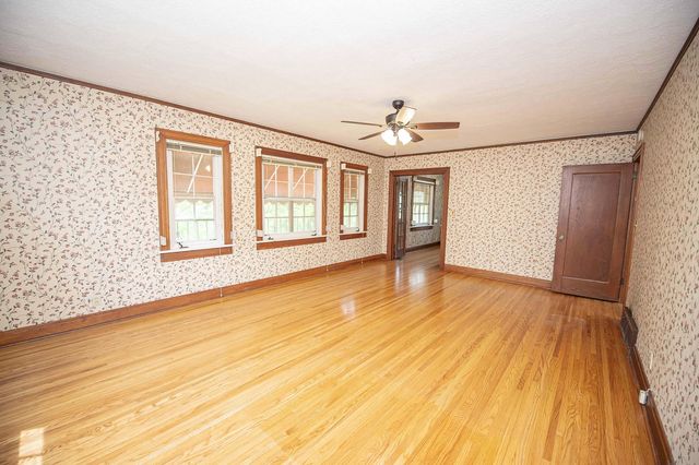 924 South Pickwick Avenue, Springfield, MO 65804