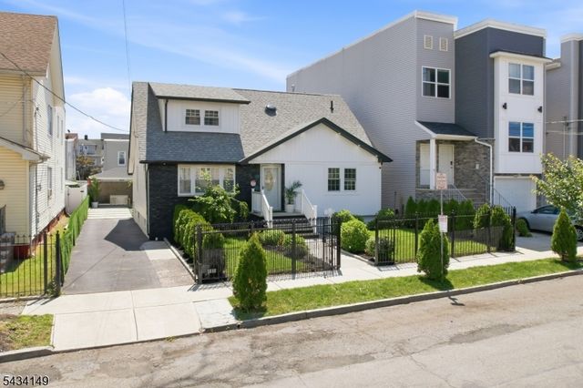 303 N 13Th St, Newark City, NJ 07107