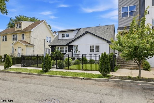 303 N 13Th St, Newark City, NJ 07107