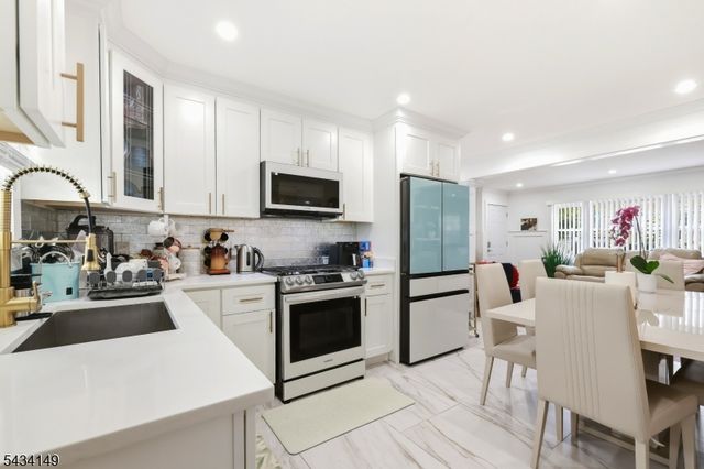 303 N 13Th St, Newark City, NJ 07107