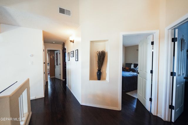 237 LAUREL SPRINGS Court, El Paso, TX 79932