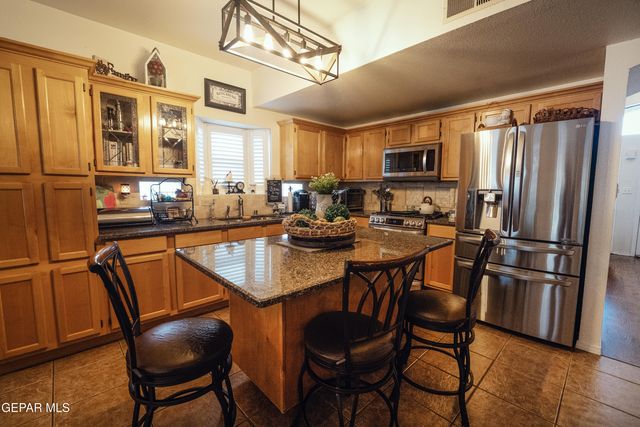 237 LAUREL SPRINGS Court, El Paso, TX 79932