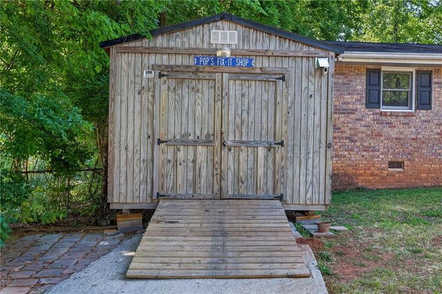 3680 Briar Drive, Lithia Springs, GA 30122