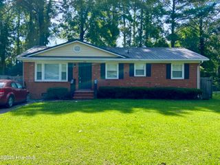 732 Dennis Road, Jacksonville, NC 28546