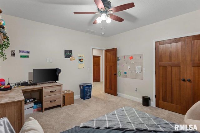 47 Durbin Terrace, Chatham, IL 62629