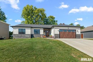 47 Durbin Terrace, Chatham, IL 62629