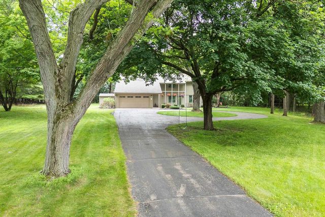 W857 Summit Court, Green Lake, WI 54941